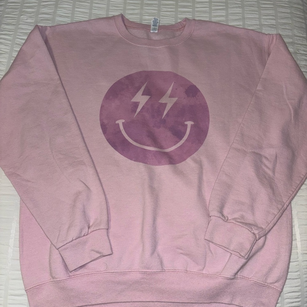 pink smiley graphic crewneck